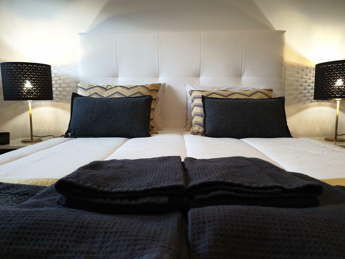 Invicta Flats - Oporto Apartment Bagian luar foto